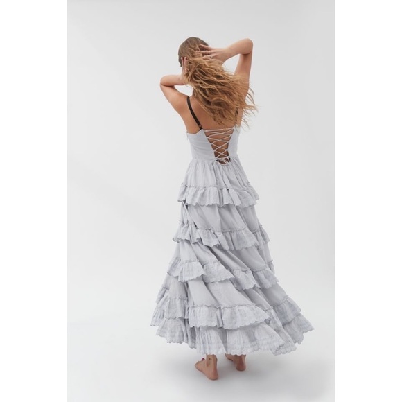 NWT Urban Outfitters UO Annabelle Eyelet Floral Tiered Ruffle Maxi Dress XS - Picture 12 of 12